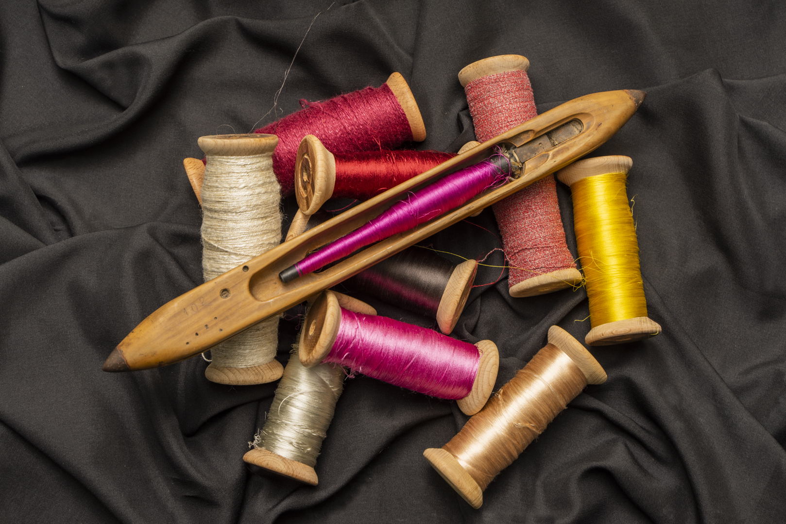 Skila : Online Store - Silk and Cashmere Scarf Shop
